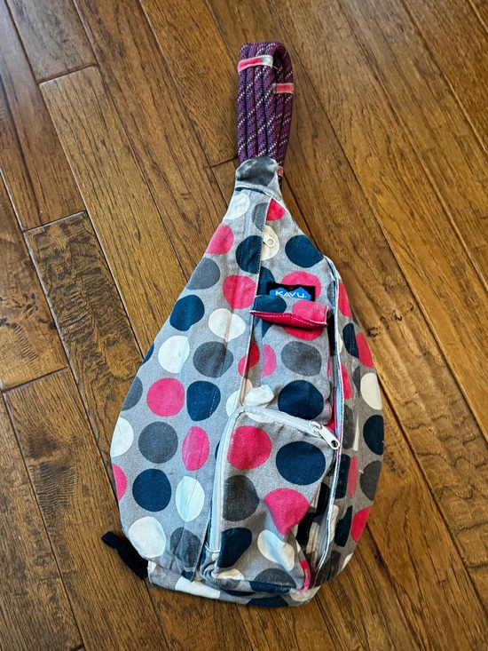 Kavu Handbags - Kavu Rope Bag Polka Dots Pink Navy Gray sling backpack